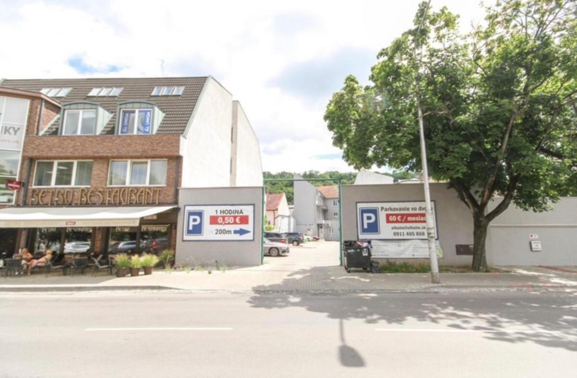 Apatman Fellini House Apartment Trencin Exterior photo
